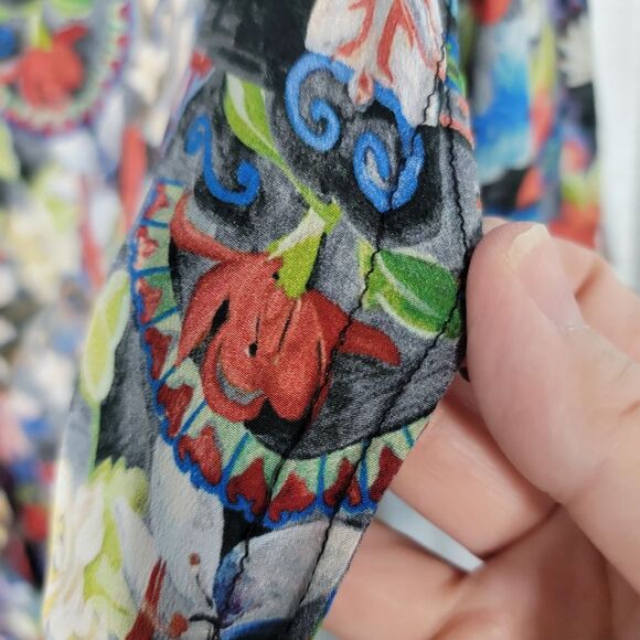 Alice + Olivia Colby Silk Island Watercolor Blouse - Picture 14 of 16